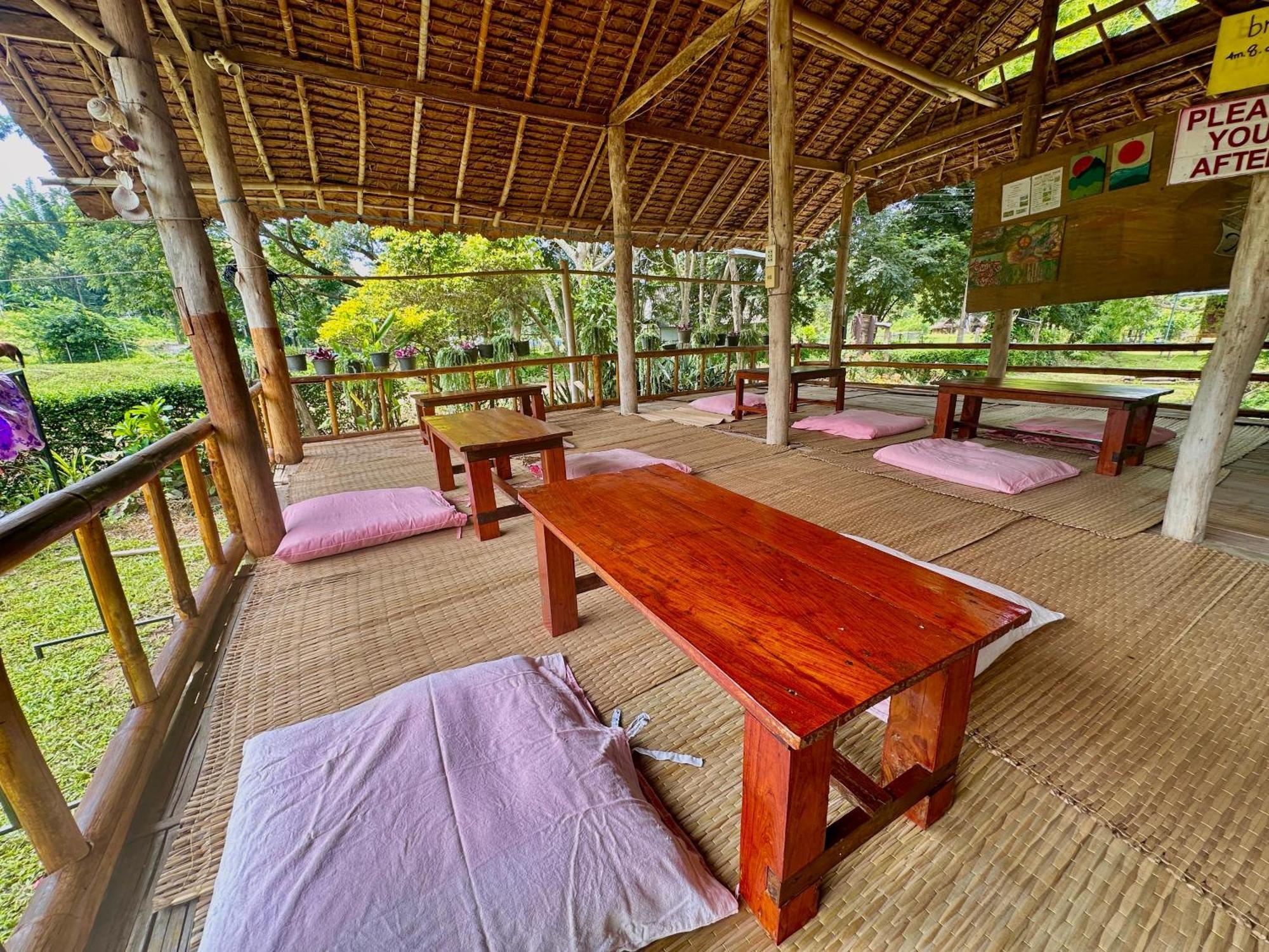 Twin Hut Hotell Pai Exteriör bild