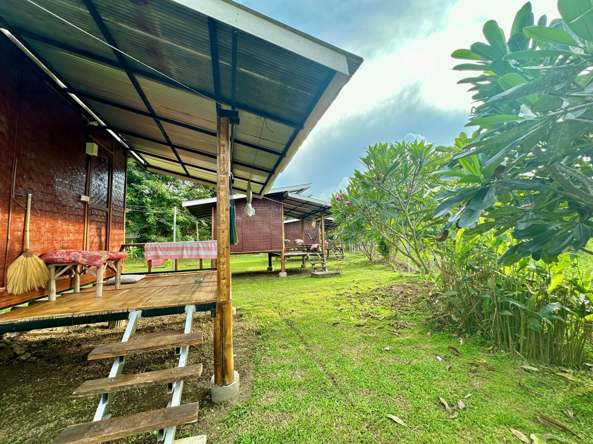 Twin Hut Hotell Pai Exteriör bild