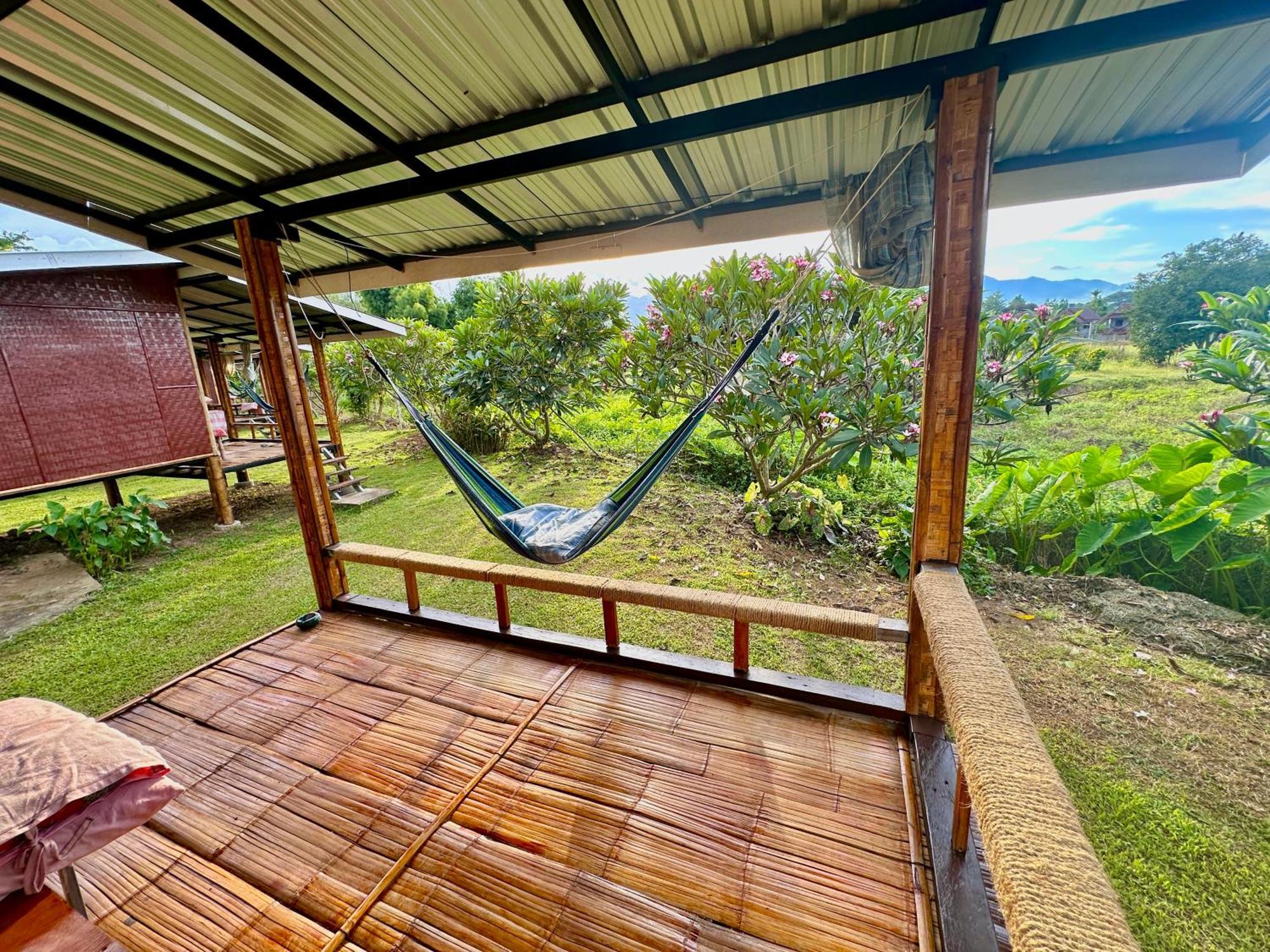 Twin Hut Hotell Pai Exteriör bild